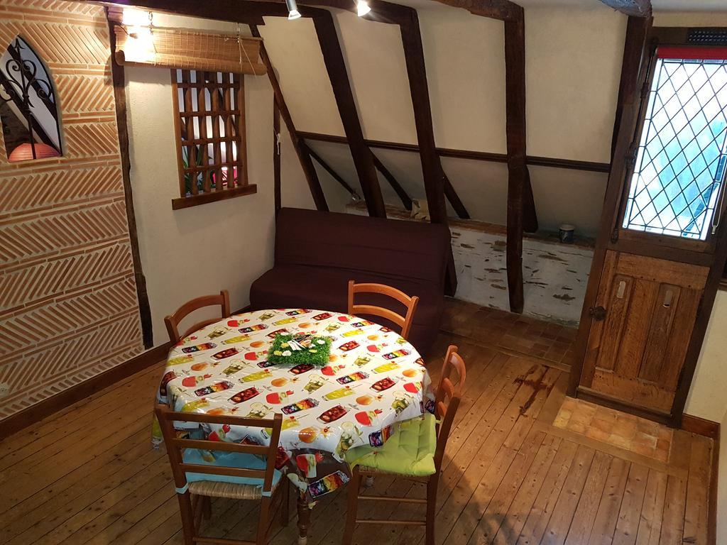 Le Petit Logis De Tinténiac Angers Buitenkant foto
