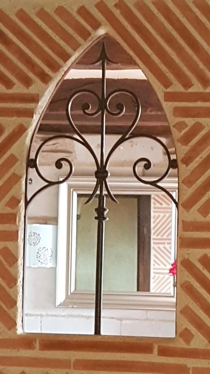 Le Petit Logis De Tinténiac Angers Buitenkant foto